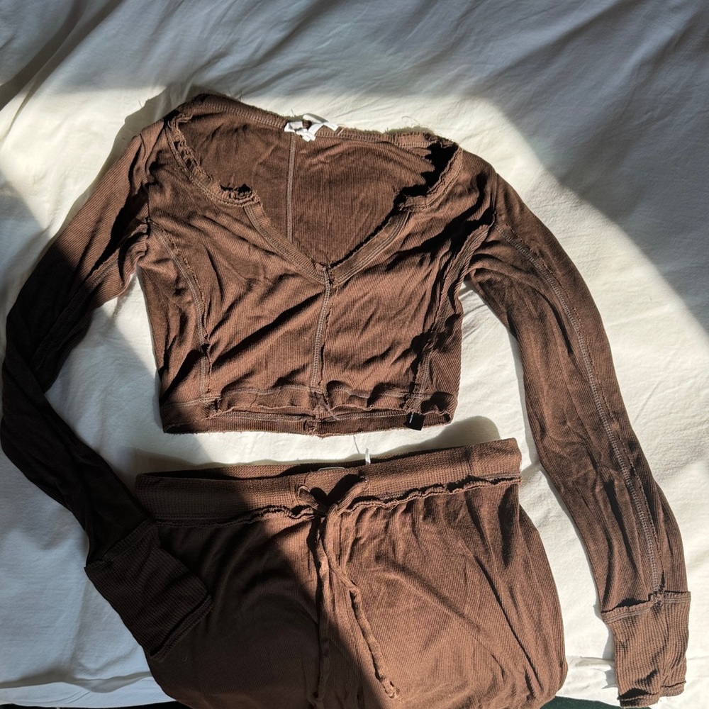 Brown Long Sleeve Crop Top and Pants Set